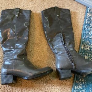 Ladies Gray wide calf knee high boots